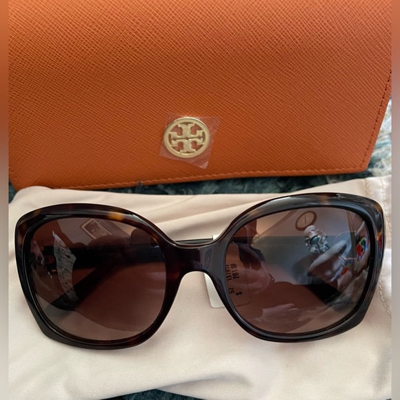 Tory Burch Accessories - Tory Burch sunglasses, new with tags